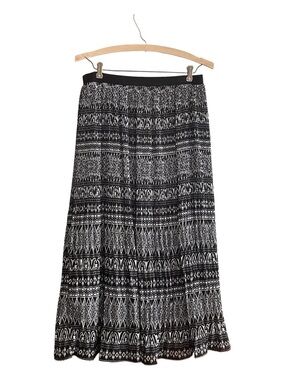 Roz & Ali Black and White Tribal Patterned Maxi Skirt Size Medium